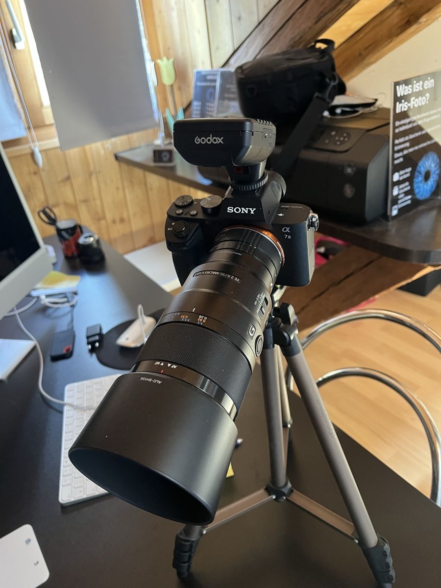 Sony Kamera: Sony Camera - Macro Lens – Gebraucht aus Interlaken von ibr_nxz7