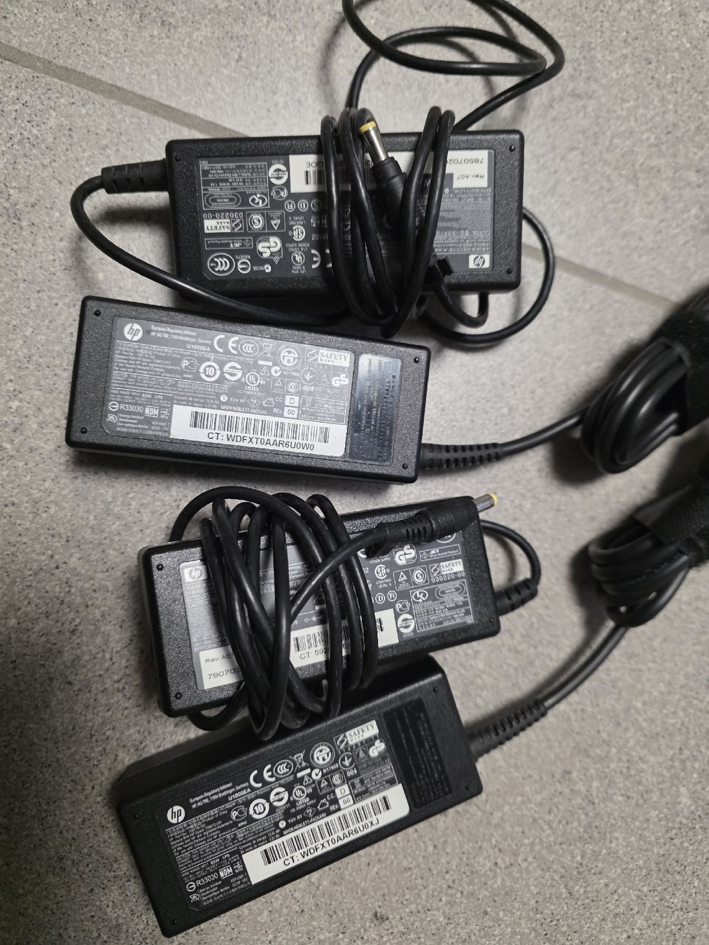 Hewlett Packard Ladegerät: 4x HP Notebook Netzteil 65W – Gebraucht aus Kollbrunn von NtbkServiceToesstal 1