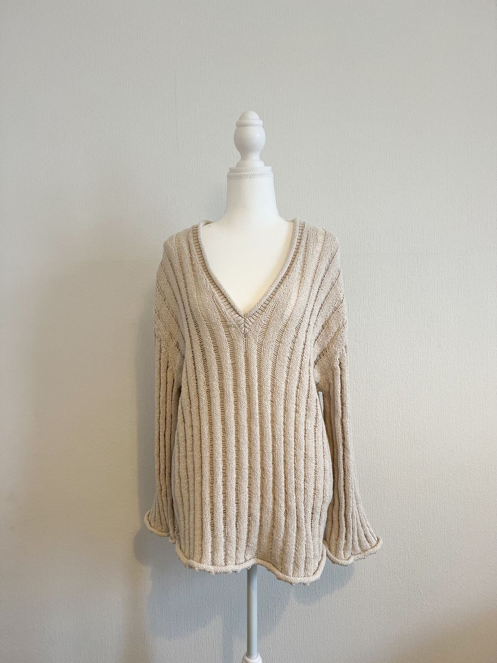 Maglioni & Felpe: Pull couleur crème – Usato da Lausanne venduto da Greenbyaudrey 1