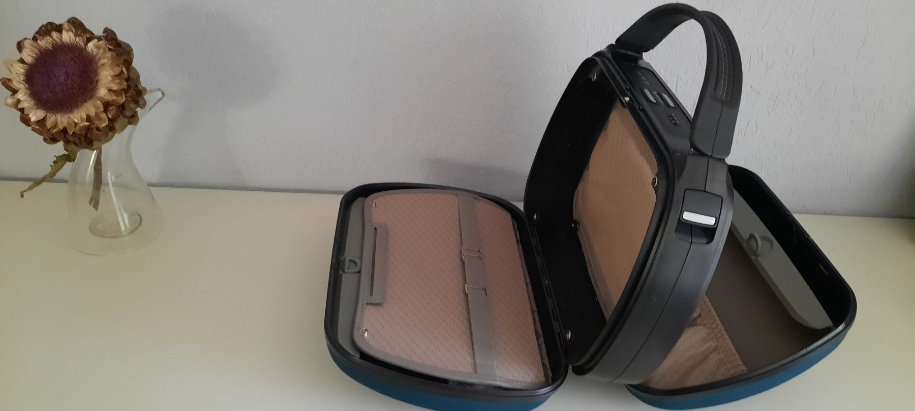 Samsonite Custodie per cosmetici: BEAUTYCASE elegant, doppelfach,  Hartschale  Samsonite – Usato da Turbenthal venduto da tirare 5