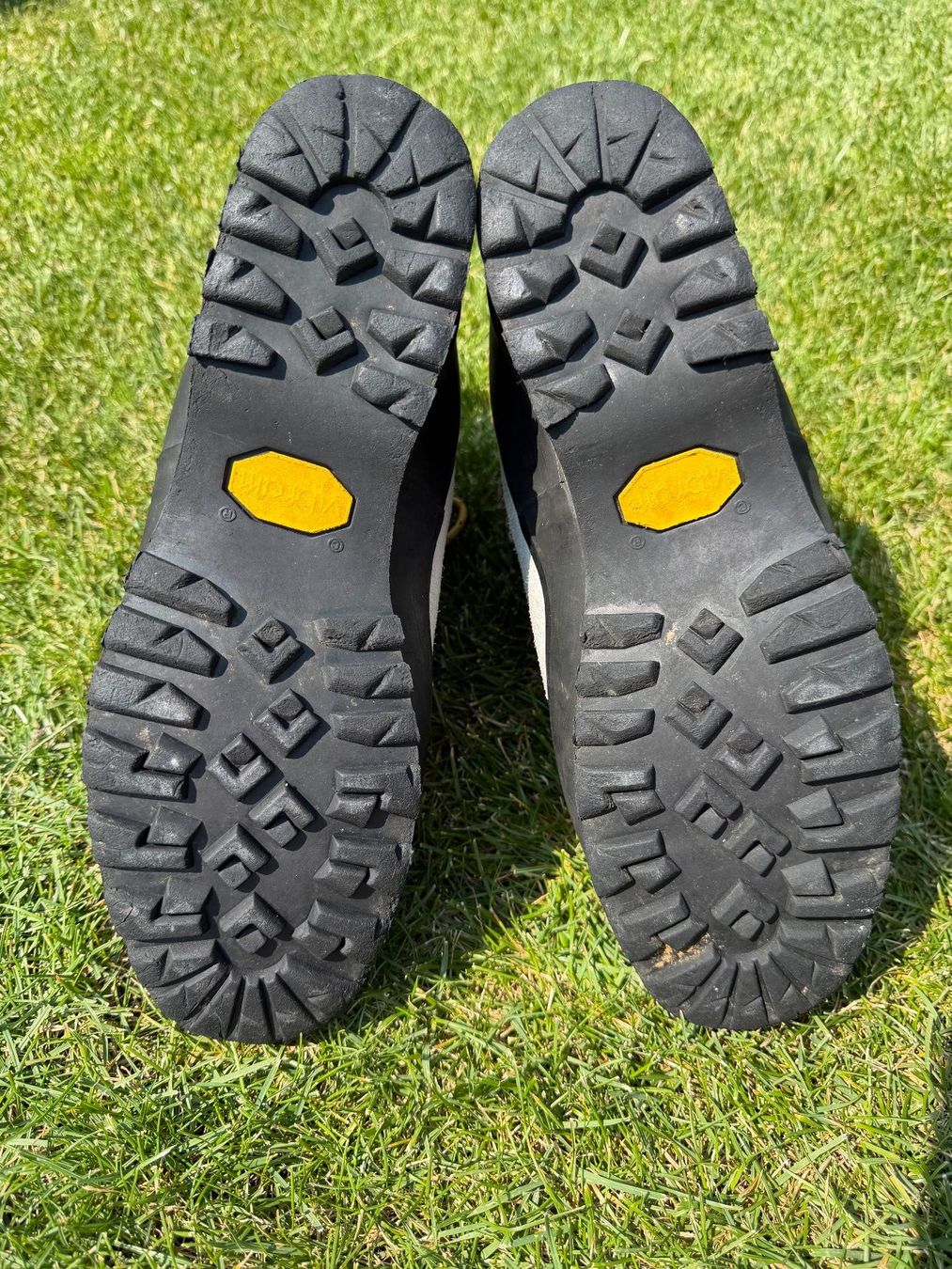Garmont Herrenschuhe: GARMONT Bergschuh, steigeisenfest, Gr. 42 – Gebraucht aus Schwyz von f-air 2