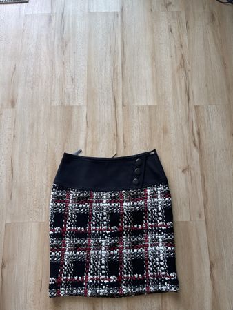 Jupe Airfield carreaux noir blanc rouge 36 neuve 