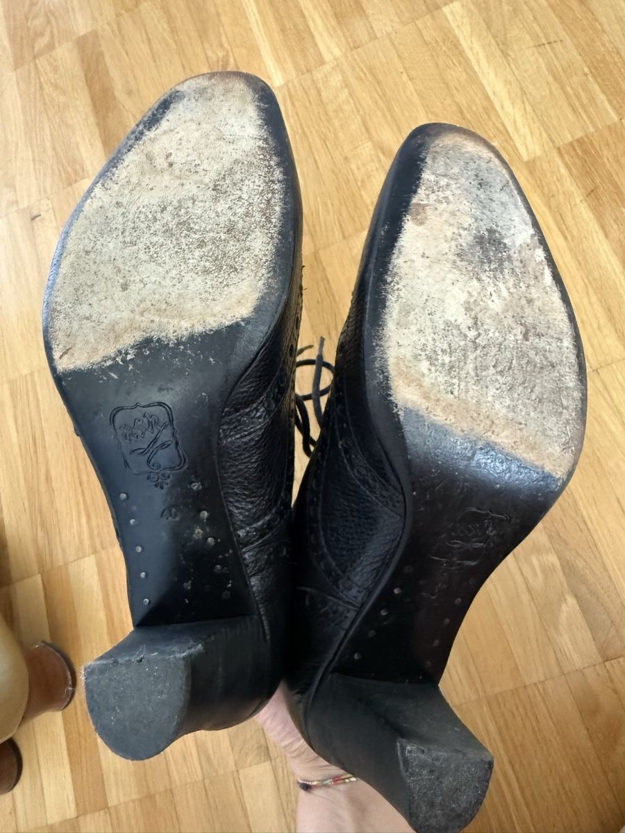 Ash Damenschuhe: Ash Stiefeletten Vintage – Gebraucht aus Wallisellen von galgiu 2