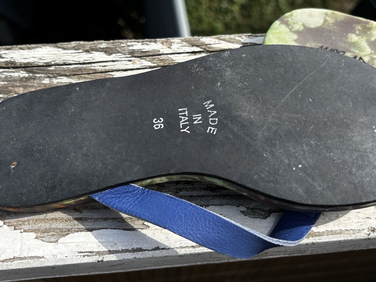 Damenschuhe: Leder Flip-Flops 🩴  – Gebraucht aus Walterswil SO von Sunshineyupi 2