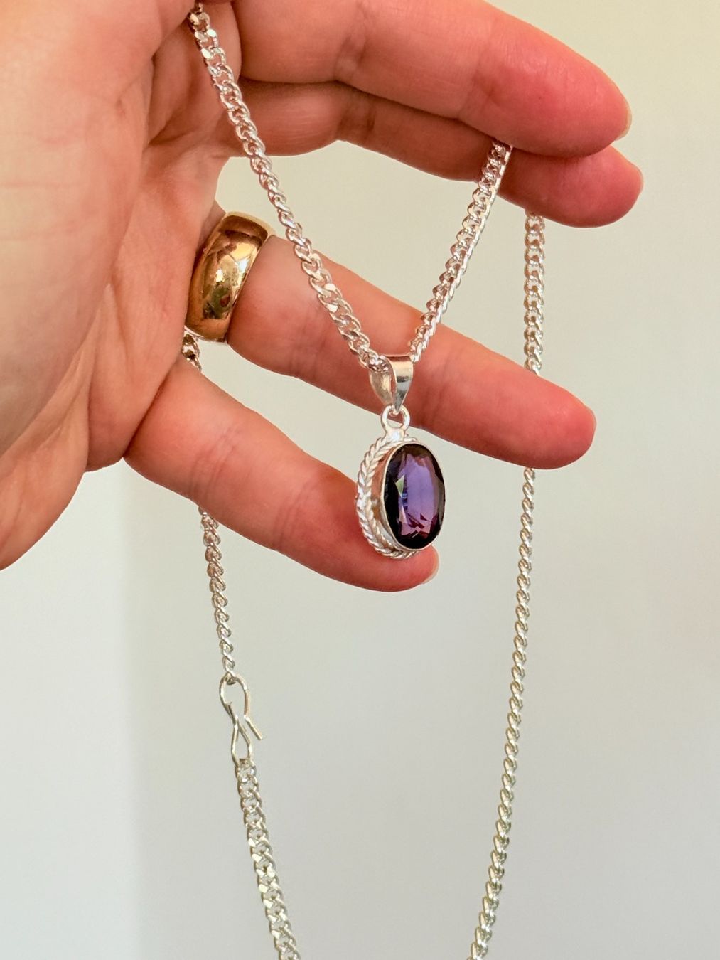 Catenine: 9 Ct Oval Gemstone collier – Nuovo e nell'imballaggio originale da Genève venduto da AWWA 7