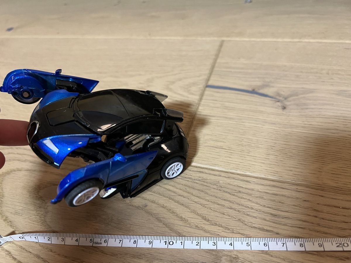 Giocattoli: Transformer Auto-Roboter Bugatti Veyron Spielzeug – Usato da Oensingen venduto da katepe 2