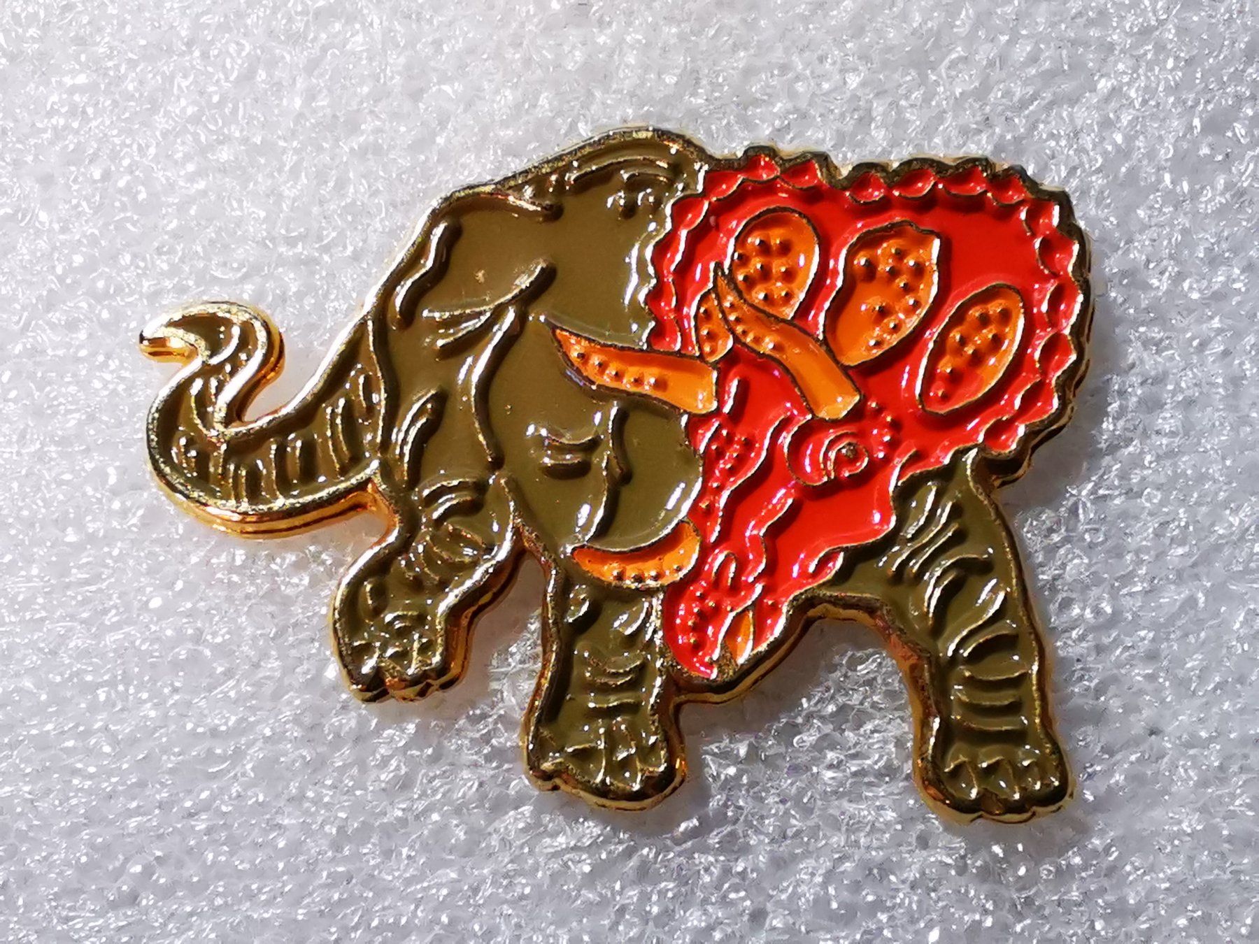 Placchette & Badge: Ansteckpin 48: Dinosaurier – Usato da Oppligen venduto da Pin-Fall-Shop