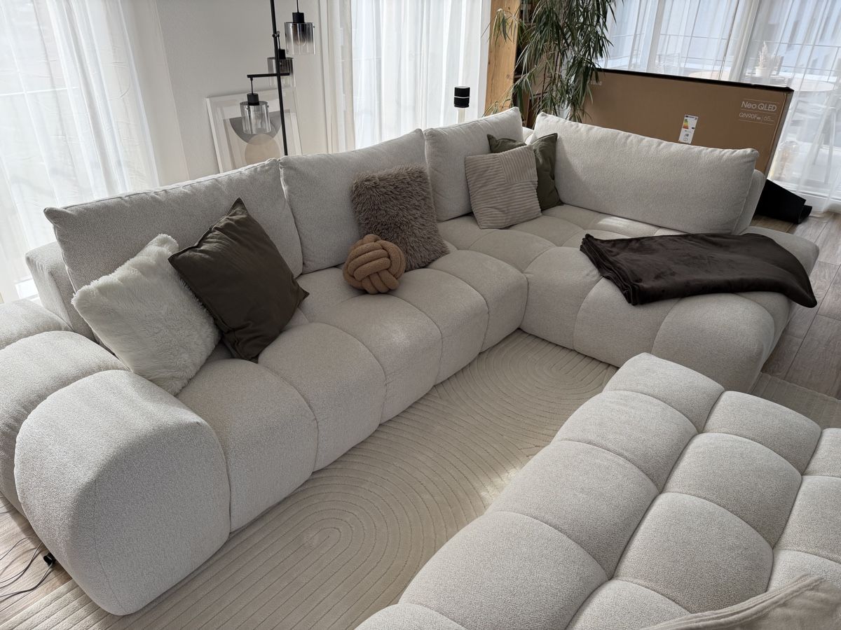 Conforama Sofas: Ecksofa mit Hocker – Neu (gemäss Beschreibung) aus Reinach BL von rin_ry68 3