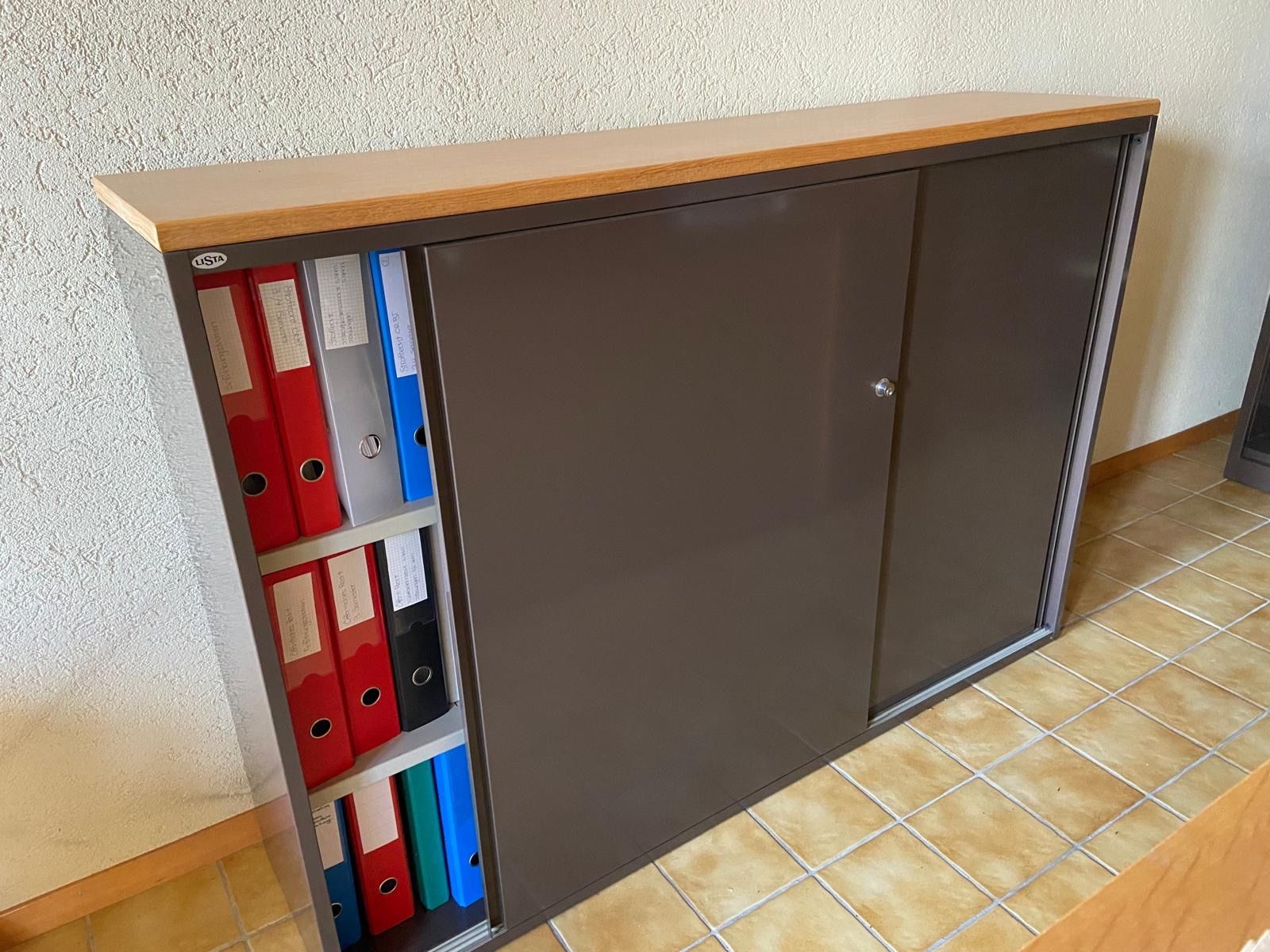 Lista Regale: Büromöbel Lista – Gebraucht aus Horriwil von rah_fzd8