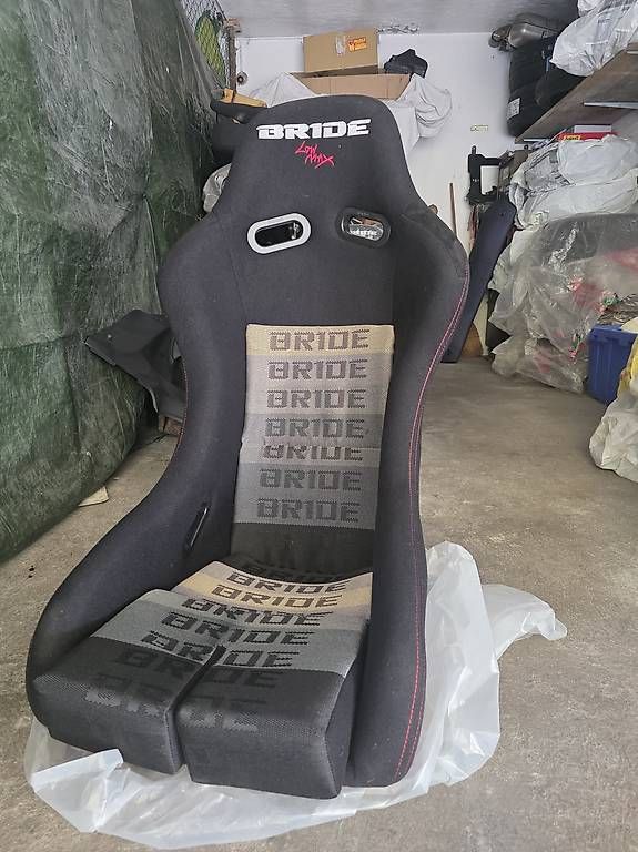 Tutti pezzi di ricambio auto: Sedili replica Bride – Usato da Morbio inferiore venduto da Scavo20