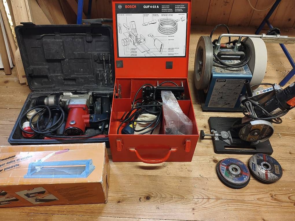 Alle Werkzeuge: Lot d'outils  – Gebraucht aus Riaz von B7turbo1 3