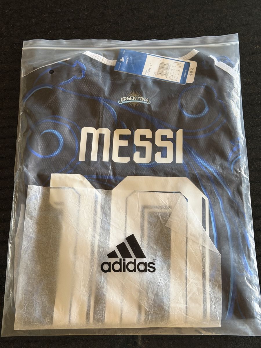 Adidas Maillots de corps & Pantalons: Argentinien Messi Trikot – Neuf (Voir description) à Güttingen par JeffreyGucc 6