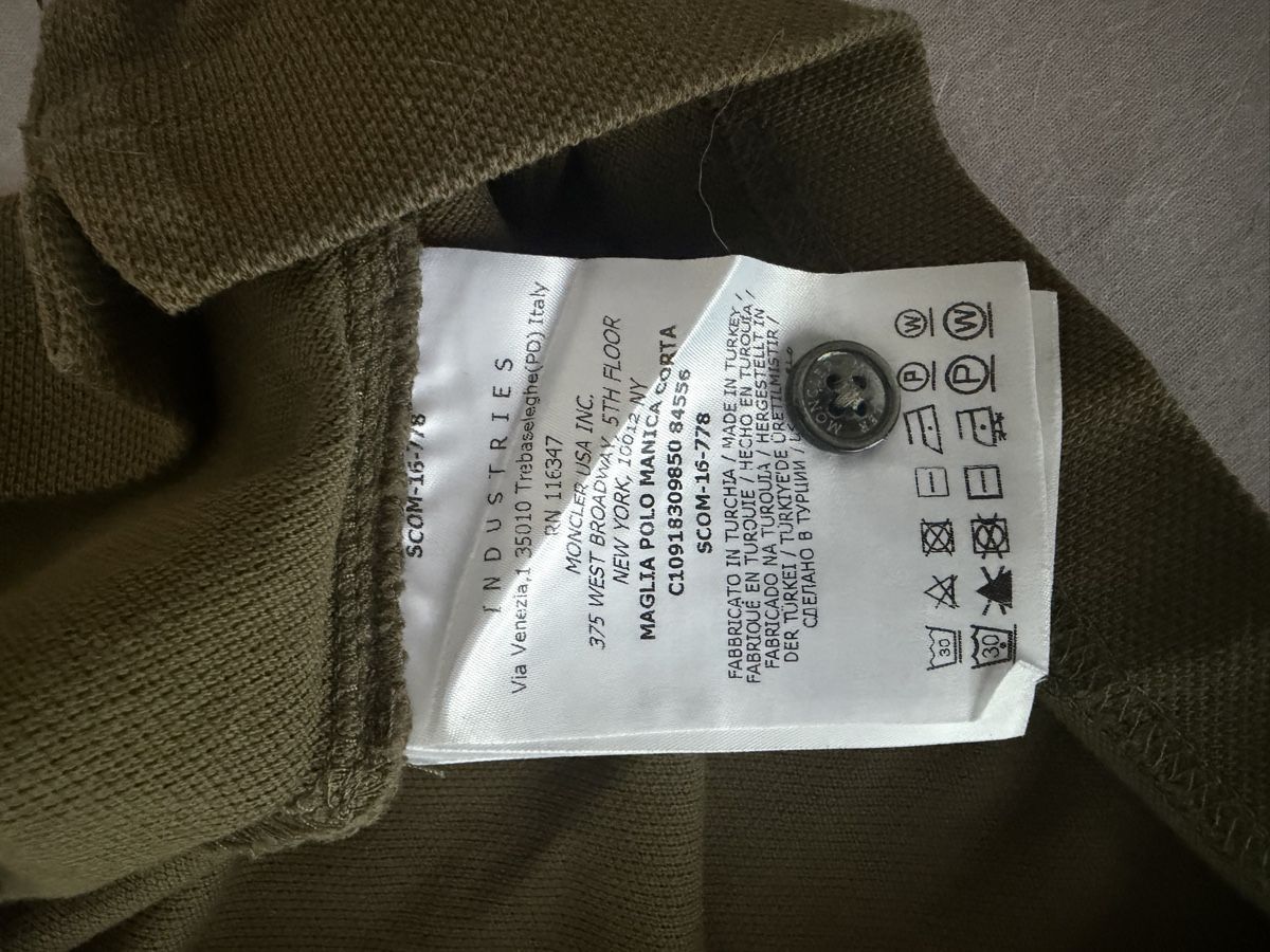 Moncler Polo-Shirts: Polo Moncler – Neu (gemäss Beschreibung) aus Bulle von Laetitia84 5