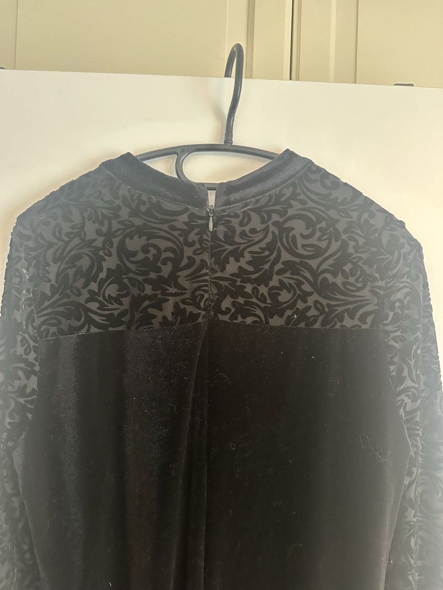 Kleider: Samtkleid schwarz 42 – Gebraucht aus Gontenschwil von Yoyo7555 2