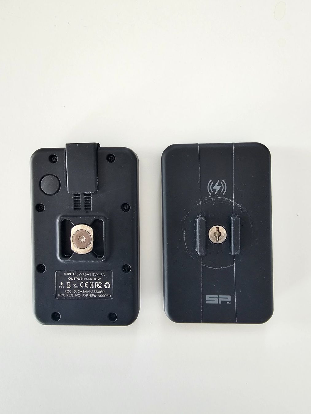 Caricabatterie: 2x SP Connect Wireless Charger – Usato da Lyss venduto da Faber1