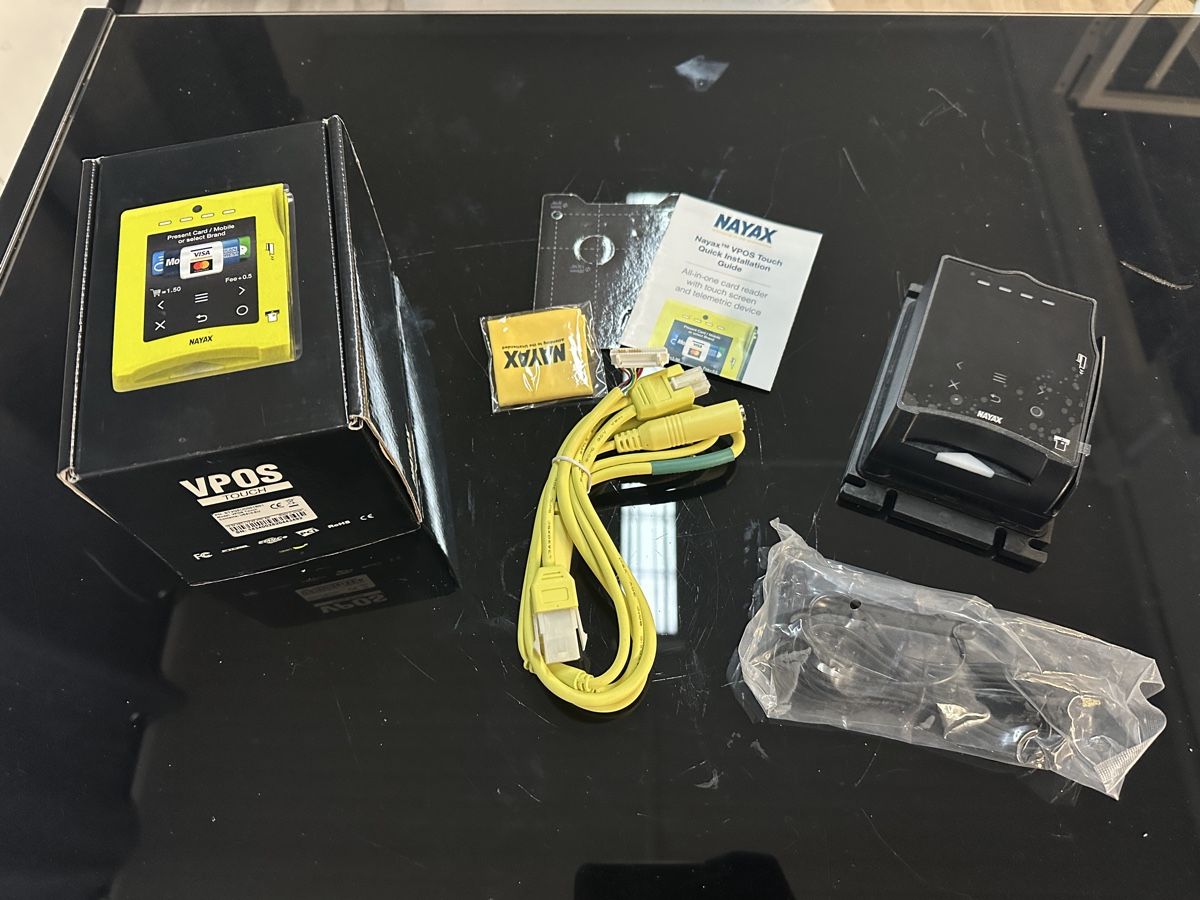 Unità & Adattatore: Nayax VPos Touch 4G - NEW – Nuovo e nell'imballaggio originale da Giubiasco venduto da IWGL002
