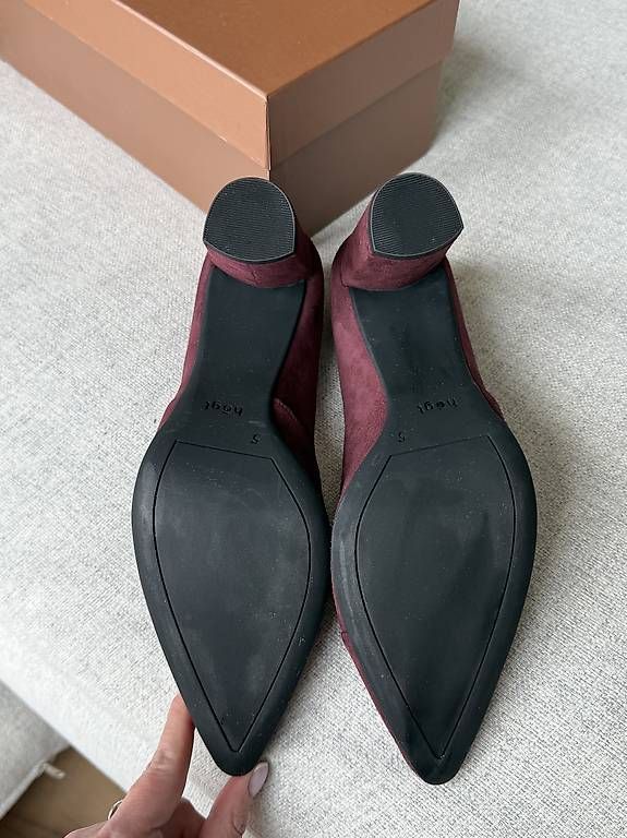 Scarpe da donna: Högl Pumps aus echtem Wildleder – Usato da Zürich venduto da YanaZam 4