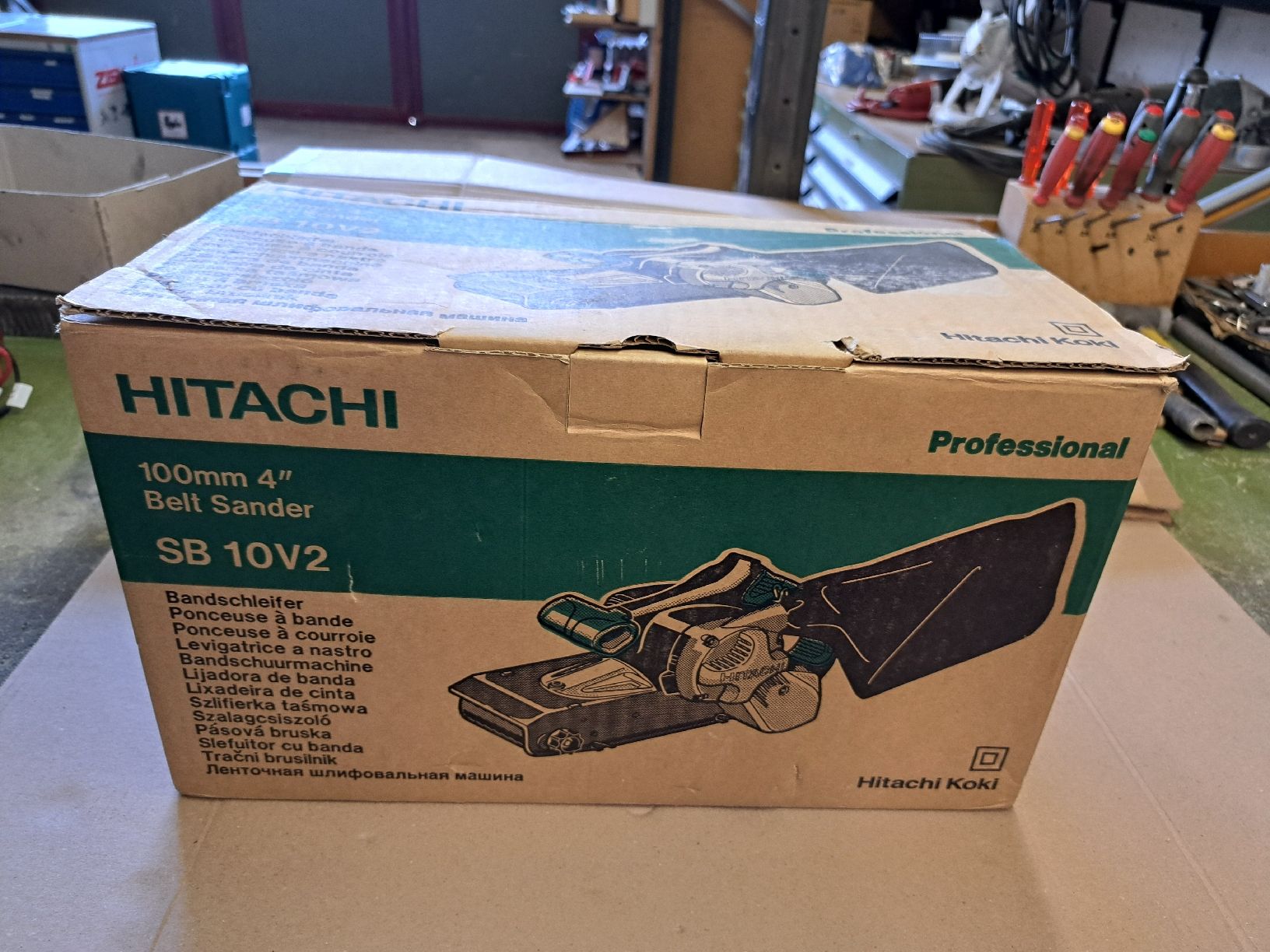 Hitachi Schleifen & Polieren: Bandschleifmaschine Hitachi SB 10V2 Unbenutzt – Neu und originalverpackt aus Ebikon von inf_9pqv 1