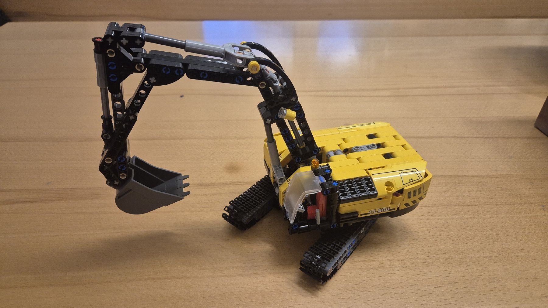 Lego Giocattoli: Lego Technik Raupenbagger 42121 – Usato da Schaan venduto da Ironurs 3