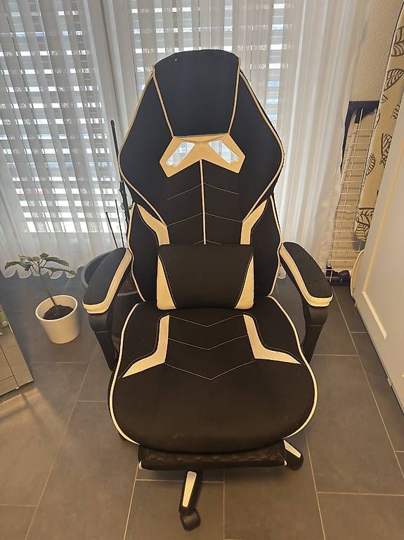 Chaises: Gamingstuhl – D'occasion à Rupperswil par nig_cz9z 1
