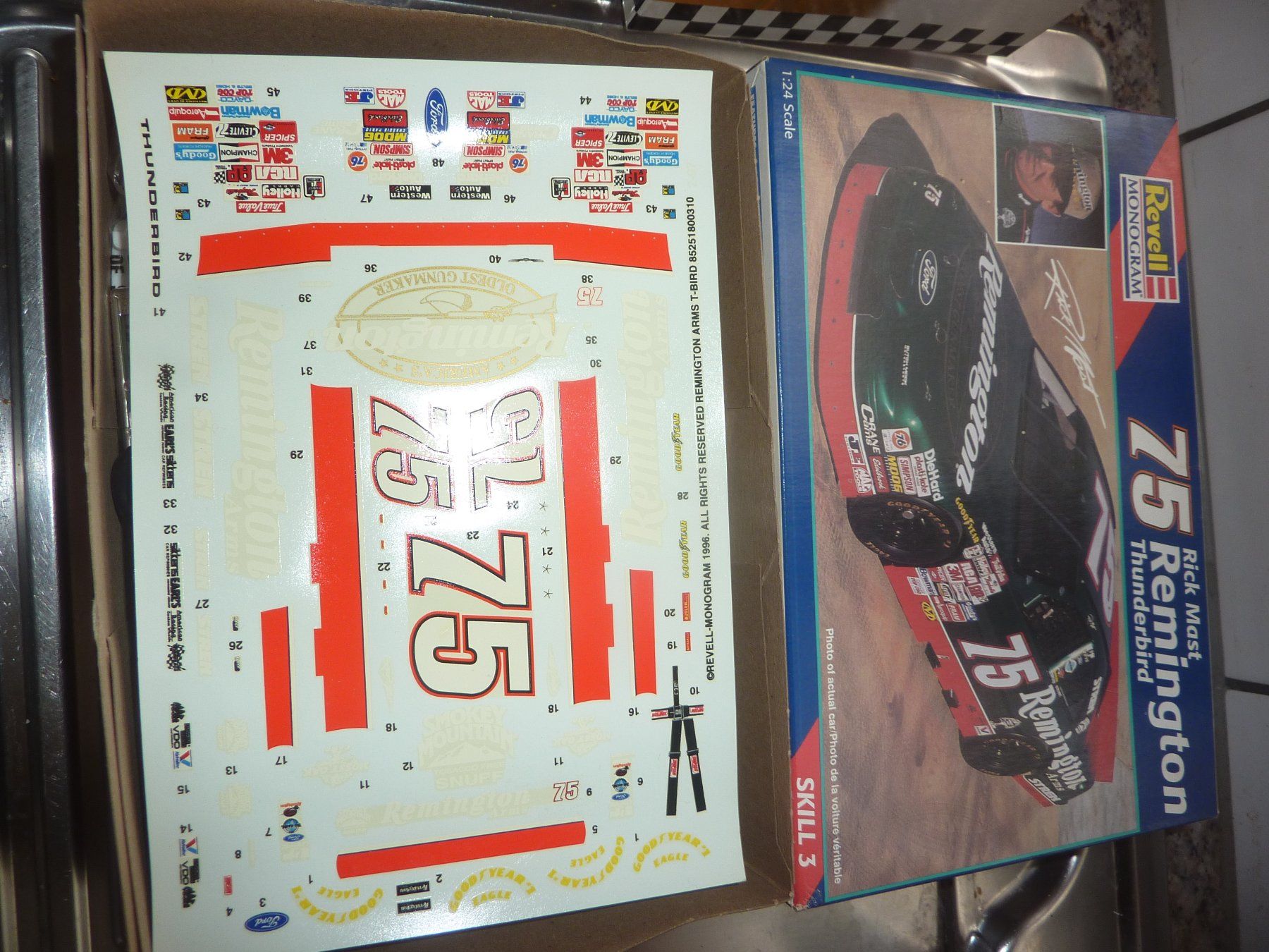 Nascar Modellini d'auto: NASCAR 75 – Nuovo e nell'imballaggio originale da Balsthal venduto da bouteliee