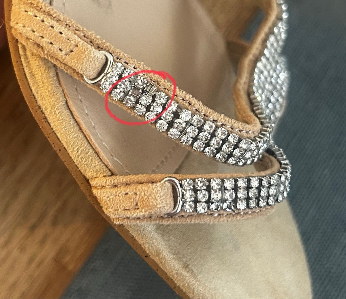 Guess Scarpe da donna: Guess Absatzschuhe mit Strasssteinen – Usato da Horw venduto da just_one_haru 5