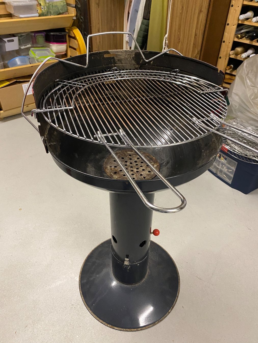 Grills: Kugel Grill – Gebraucht aus Bachenbülach von Melisazh