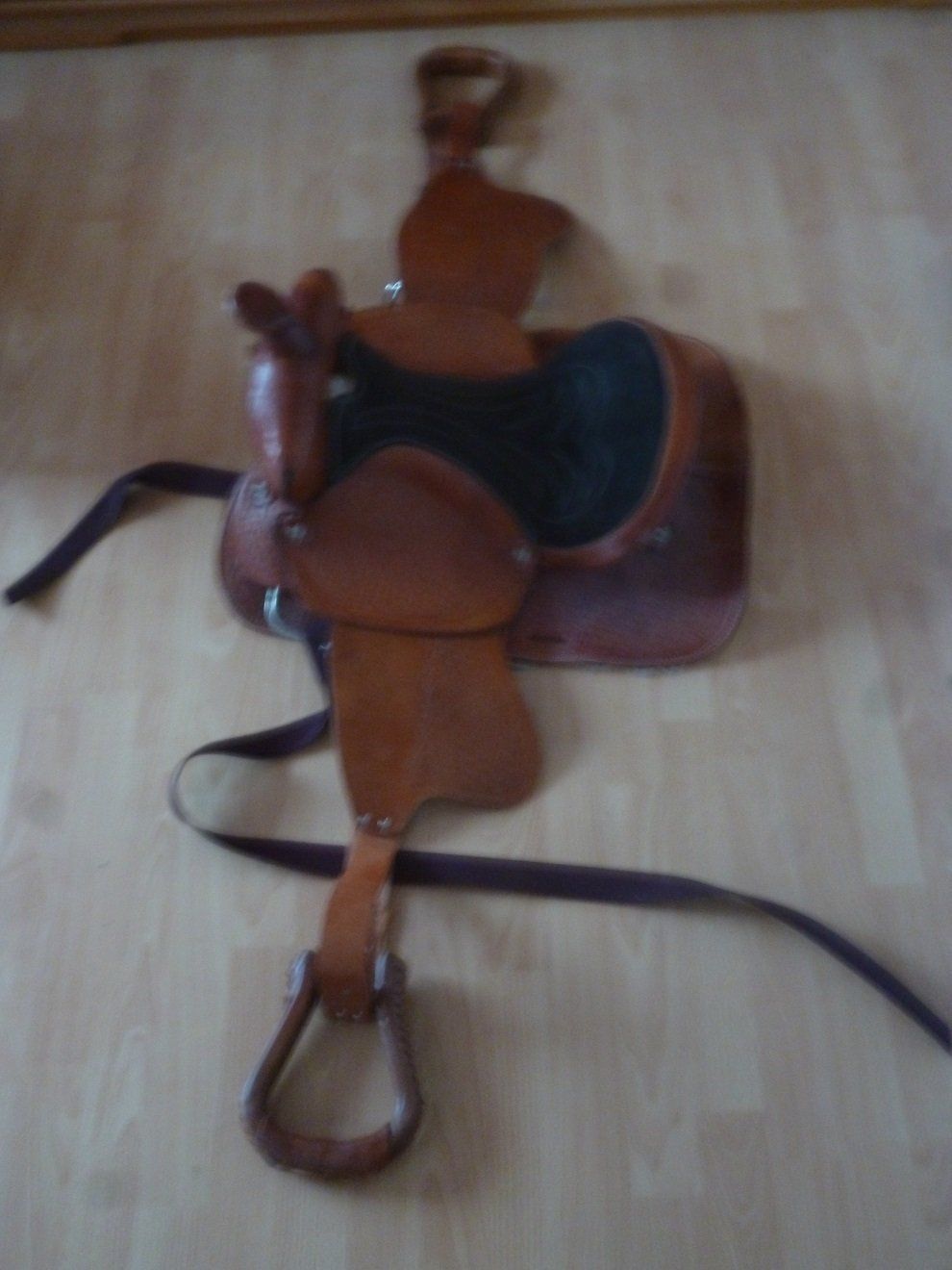 Selle & Accessori: Westernsattel – Nuovo (secondo la descrizione) da Langenthal venduto da Tbraunbaer 1