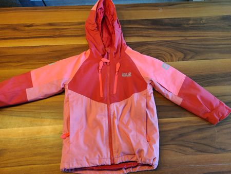 Jack Wolfskin Mädchen Winterjacke/Skijacke, Grösse 116