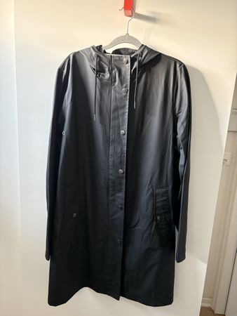 Regenjacke schwarz Grösse M - sehr guter Zustand