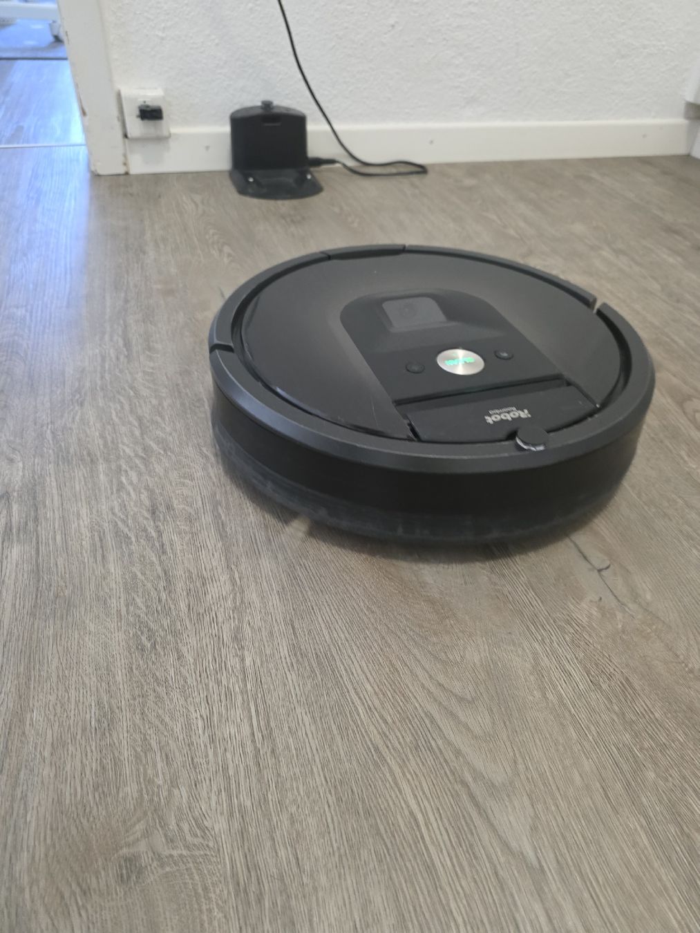 Irobot Aspirapolveri & Accessori: Irobot Roomba 980 – Usato da Suhr venduto da MrvicaAG 9