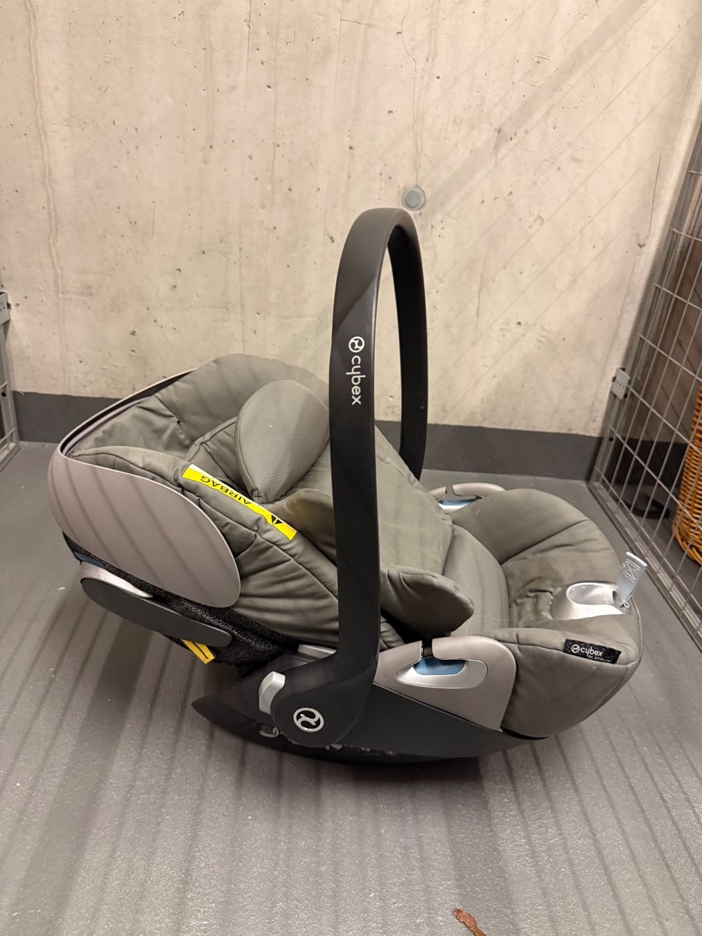 Cybex Seggiolini per auto: Cybex kinderschalle – Usato da Zürich venduto da ldibiase 1
