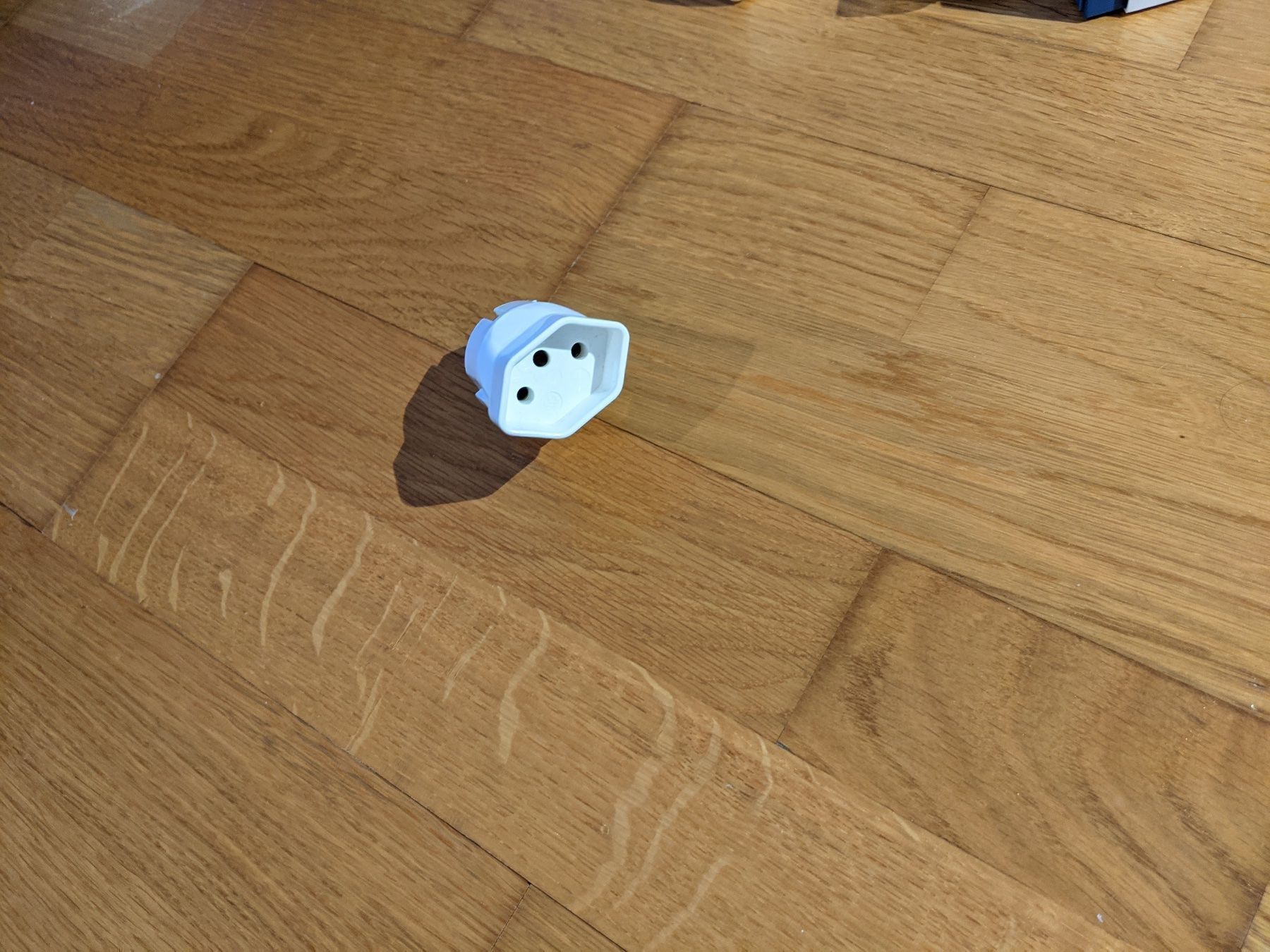 Spine: Stecker (adapter) – Usato da Herrliberg venduto da Aprelic 2
