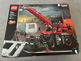 Lego Technic 42082 rough terrain crane