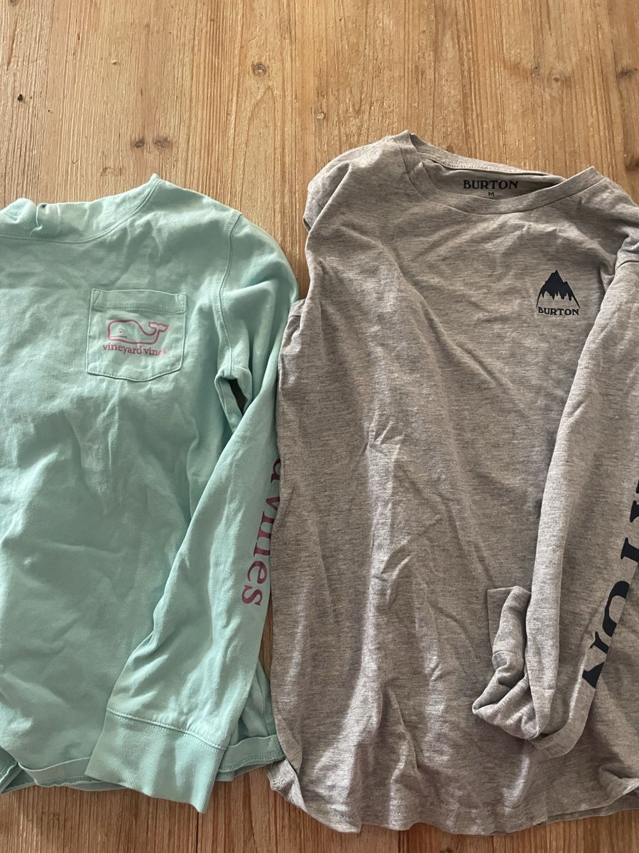 Burton T-Shirts: Burton & Vineyard Vines set  – Gebraucht aus Steinhausen von MSKZG