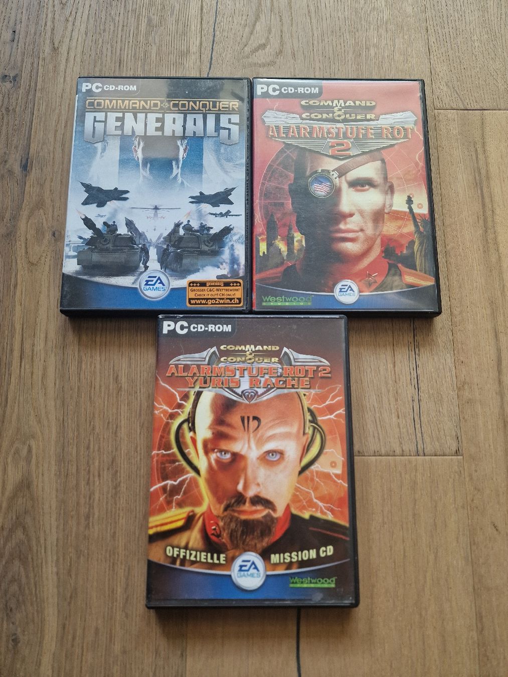 Giochi: Command & Conquer Bundle PC –  Red Alert 2 + Yuri’s Revenge – Usato da Fahrwangen venduto da luk_bhw7