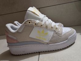 Adidas Damenschuhe 41 praktisch neu