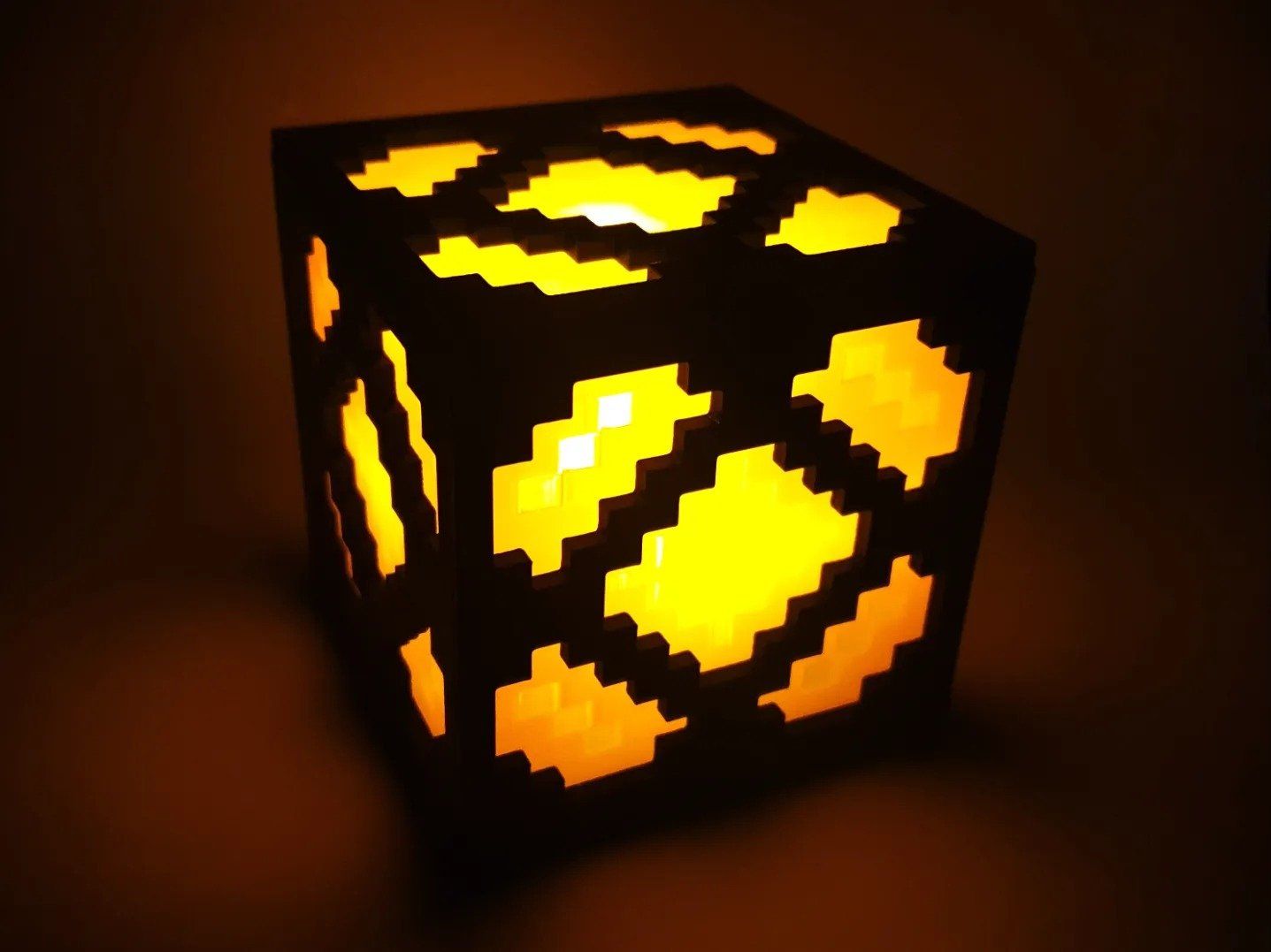 Lampade: Minecraft Redstone Lamp – Nuovo e nell'imballaggio originale da Dietikon venduto da You_Want_We_Print 3