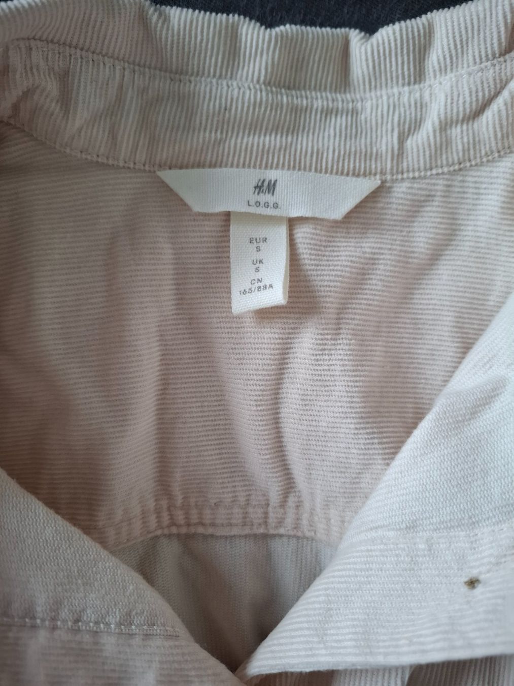 H&M Blusen: H&M Cord-Hemd in Beige – Gebraucht aus Dübendorf von bia_j2zg 3