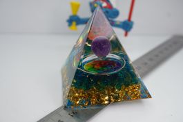 Blue Quarz  Kugel Amethyst    Orgonit -Pyramide