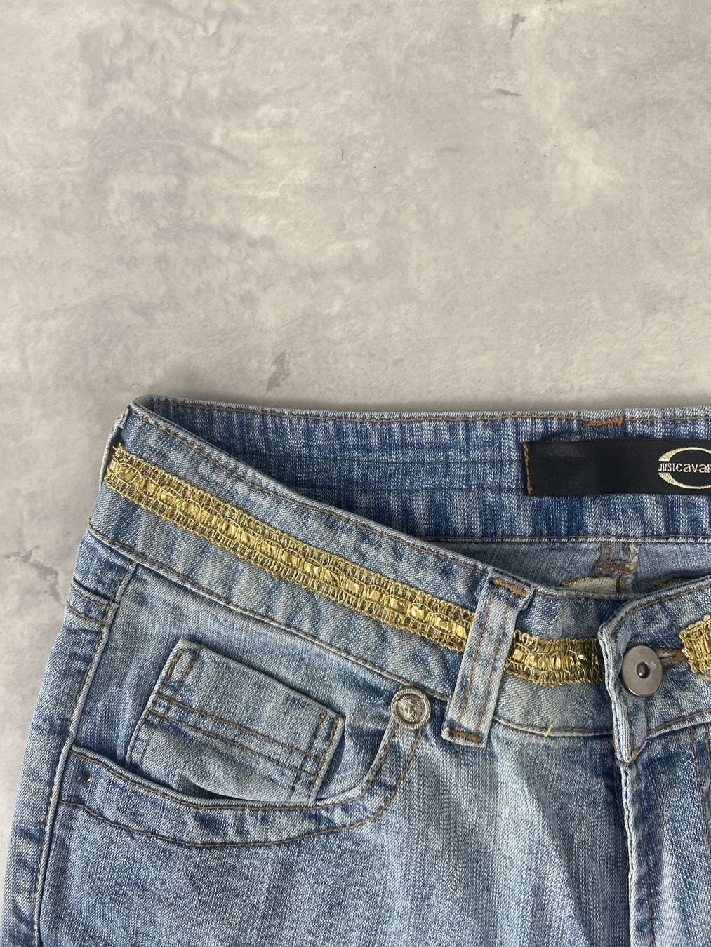 Roberto Cavalli Jeans: Roberto Cavalli Backprinted Flared Jeans Blue – D'occasion à Wald ZH par Drue36sechs 4