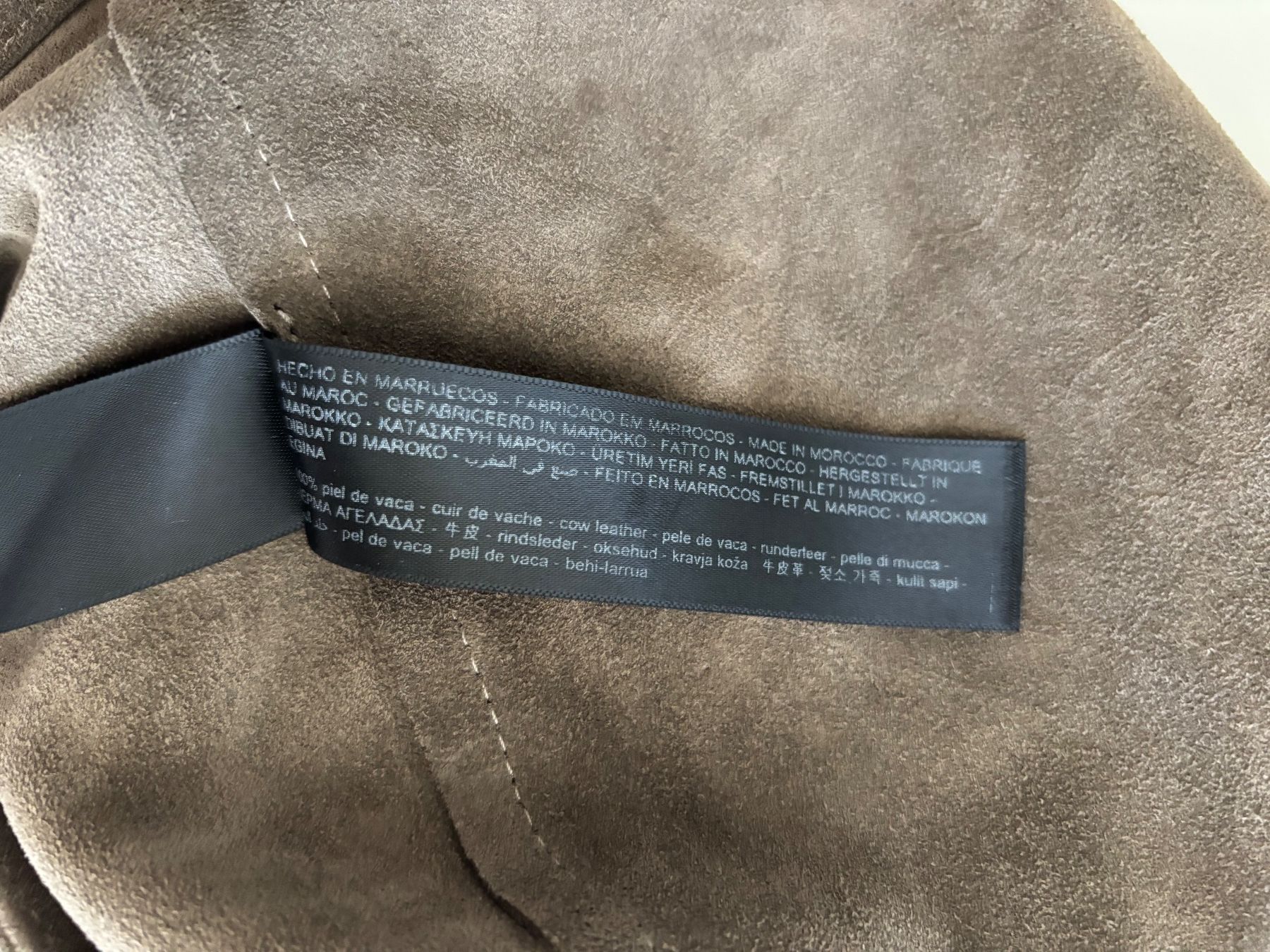 Massimo Dutti Taschen: Large Massimo Dutti suede Shopper – Gebraucht aus Zürich von hol_bc6v 5