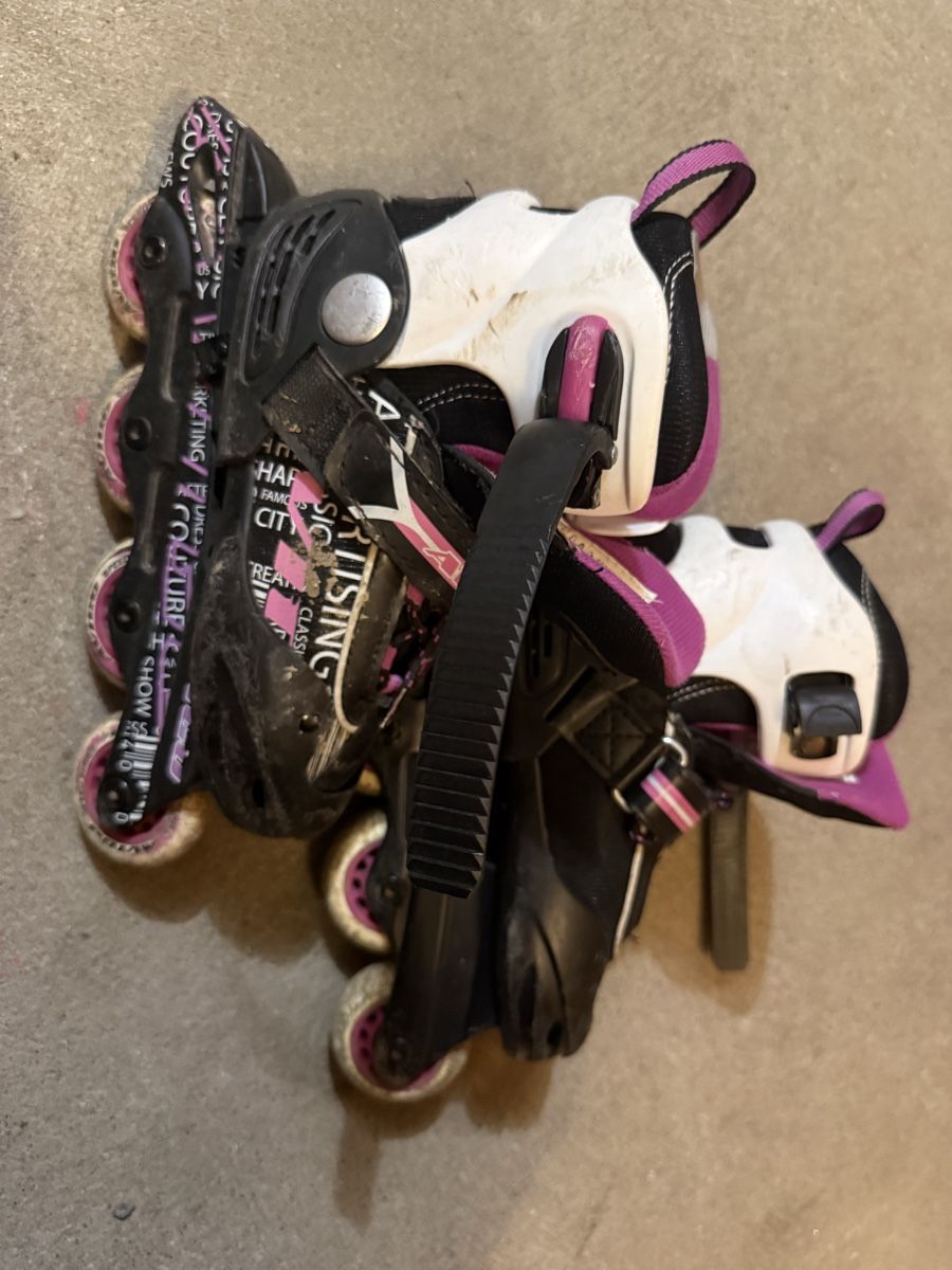 Pattini in linea & Pattini a rotelle: Inlineskates Avigo Grösse 32-35 Mädchen Rollschuhe – Usato da Pfungen venduto da fes_9gxb 1