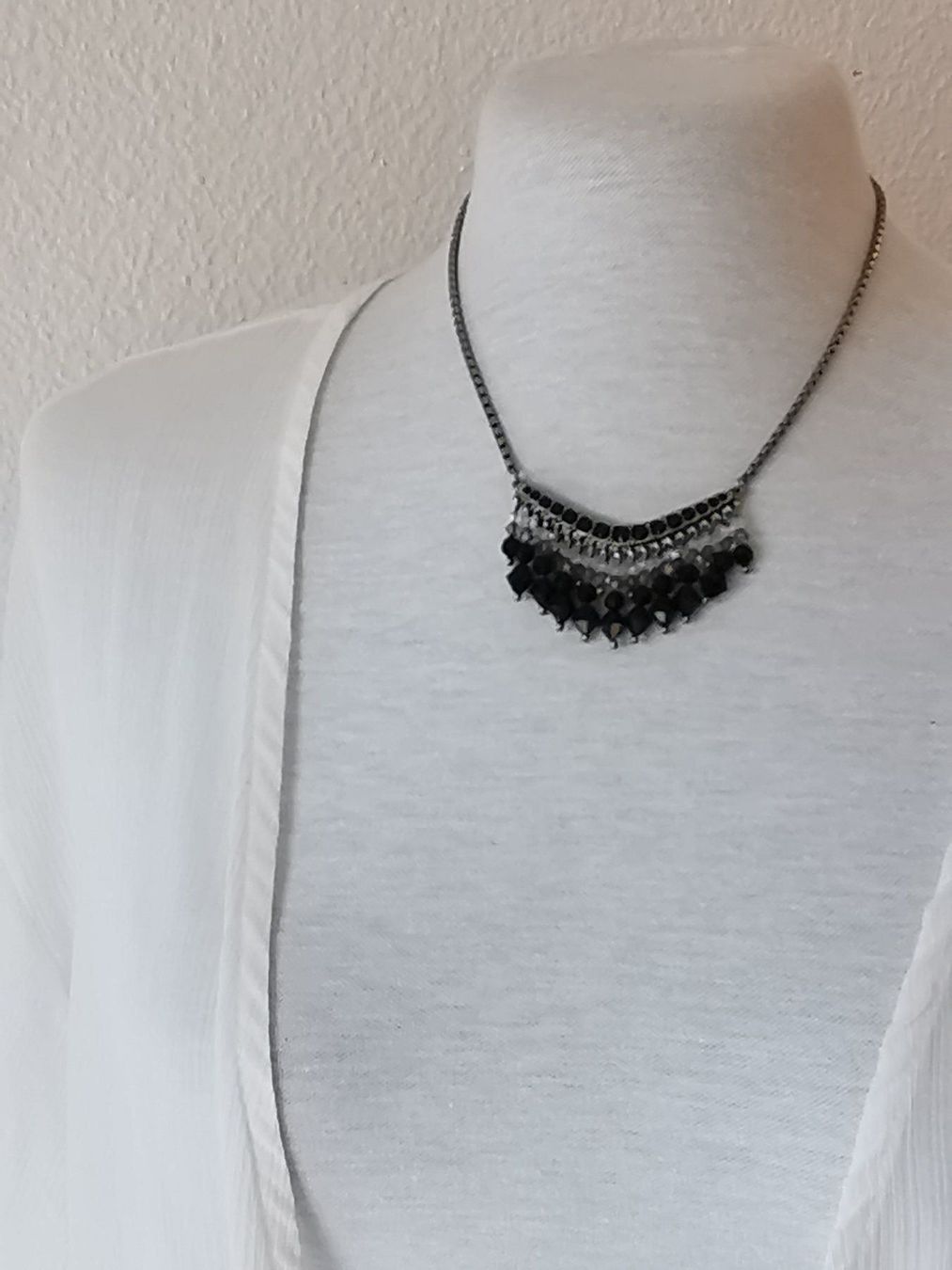 Swarovski Catenine: Swarovski Kette schwarze Kristallfransen – Nuovo (secondo la descrizione) da Zürich venduto da Yourgoodbuy 2