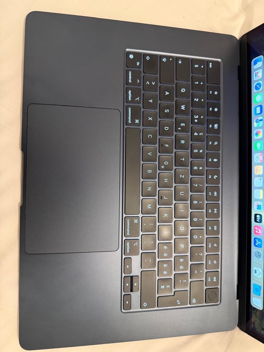 Apple Portables: Apple MacBook Air 15" M2, 2023 – D'occasion à Luzern par blackrose_101983 1