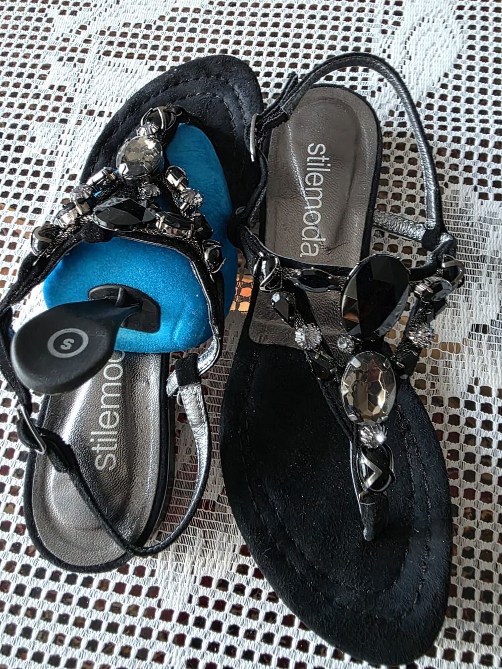 Chaussures femmes: Stilemoda Sandalen schwarz mit Steinen Grösse 37 – Neuf (Voir description) à Wettingen par Lg_zt2d 2