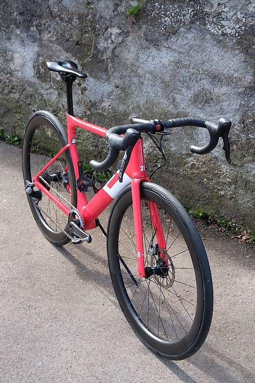 3T Biciclette: 3T Strada Team Red with SRAM Red AXS - Size Medium – Usato da Rüschlikon venduto da auseverysoup 2