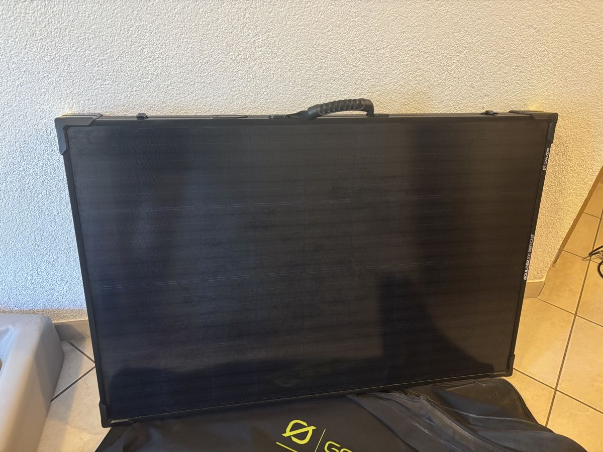 Goal Zero Panneaux solaires: Goal Zero Boulder 200 Briefcase – D'occasion à Sisseln AG par Speedskate78