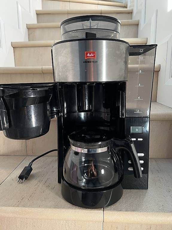 Macchine per caffè & Macchine per espresso: Filterkaffeemaschine mit Mahlwerk – Usato da Bäch SZ venduto da Gaia1965 1