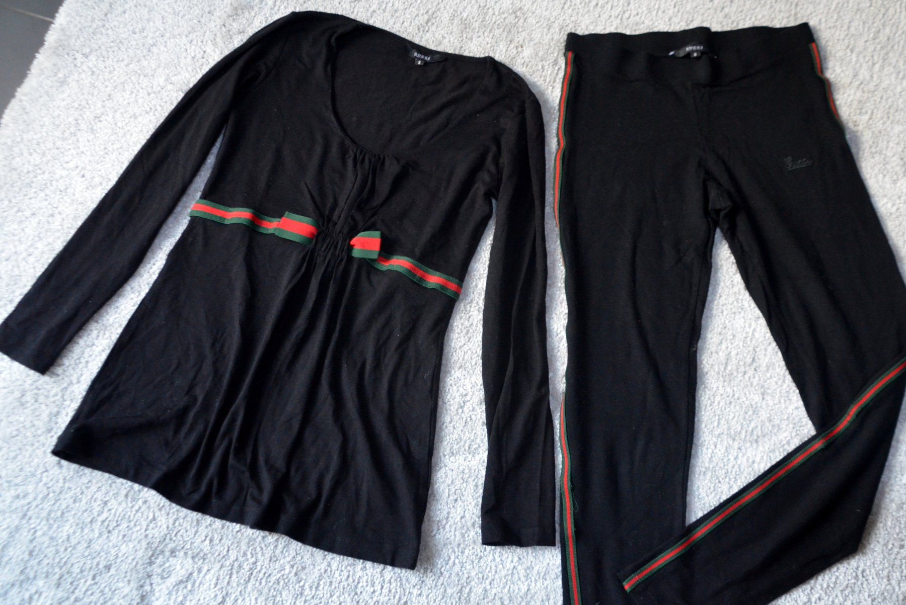 Gucci Kleiderpakete: Gucci Bluse und Leggings / Ensemble Gucci .S – Gebraucht aus Collonges von Auganien 2